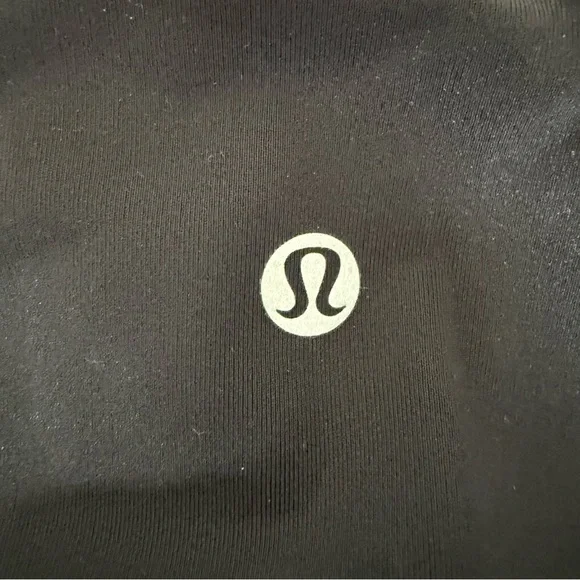 lululemon black leggings with mesh inserts size 8 - Picture 3 of 13